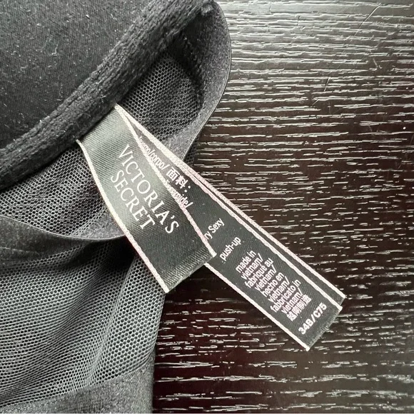 VICTORIA’S SECRET size 34B lace push-up bra “very sexy” model (black and blush) - Picture 5 of 6
